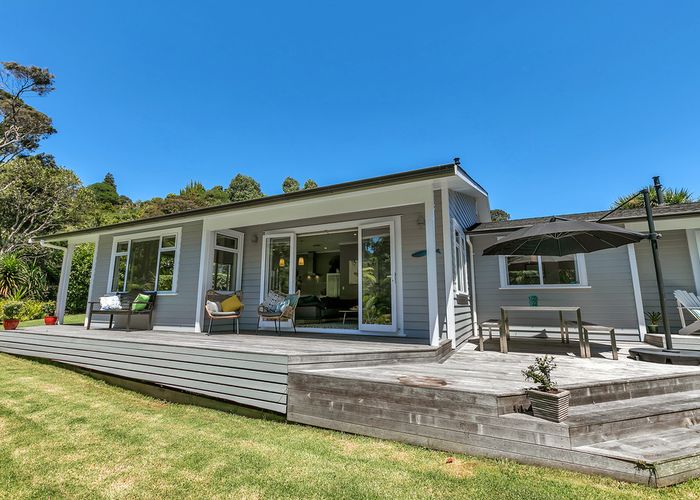  at 42 Landing Road, Titirangi, Auckland