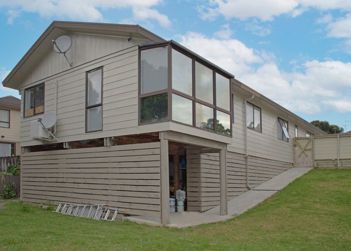  at 7 Halloran Place, Massey, Auckland