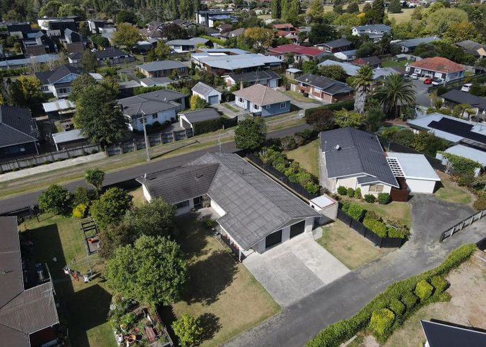  at 38 Braid Road, St Andrews, Hamilton