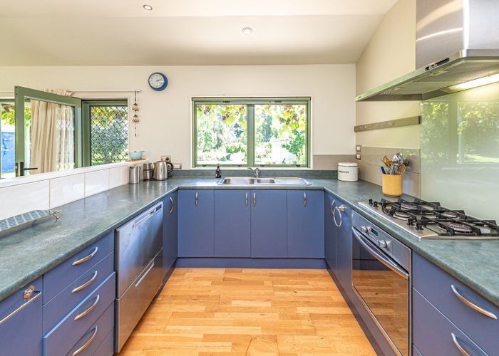  at 16 Lucknow Street, Aramoho, Whanganui, Manawatu / Whanganui