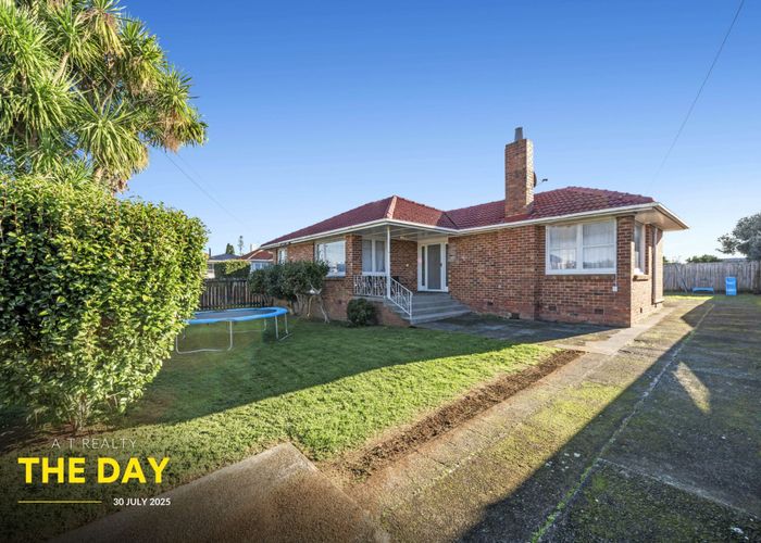  at 14 Oxford Road, Manurewa, Manukau City, Auckland