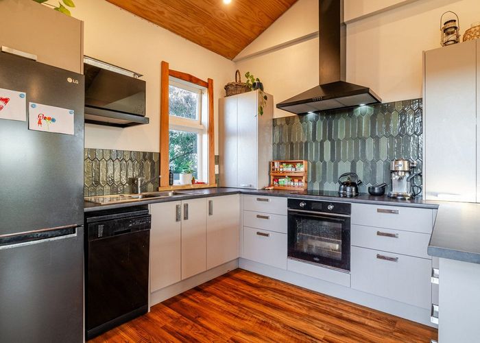  at 21 Norton Street, Foxton Beach, Horowhenua, Manawatu / Whanganui