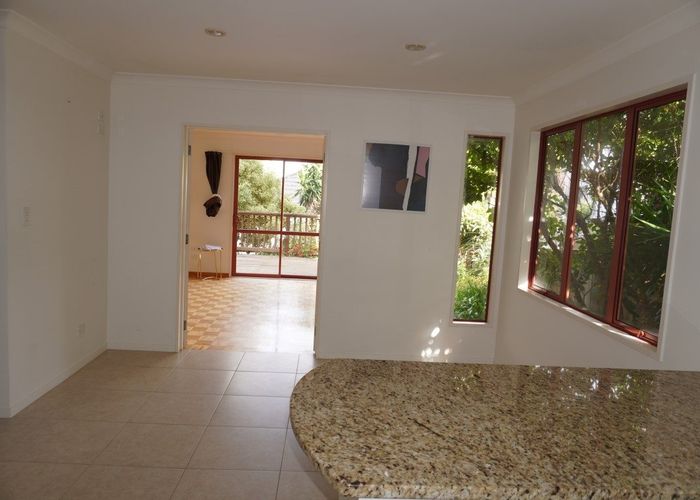  at 2/72 Heathcote Road, Castor Bay, Auckland