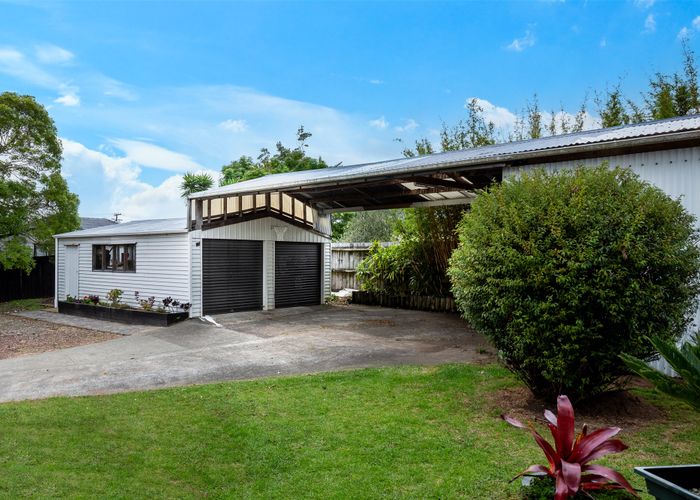  at 54 Taipari Road, Te Atatu Peninsula, Auckland
