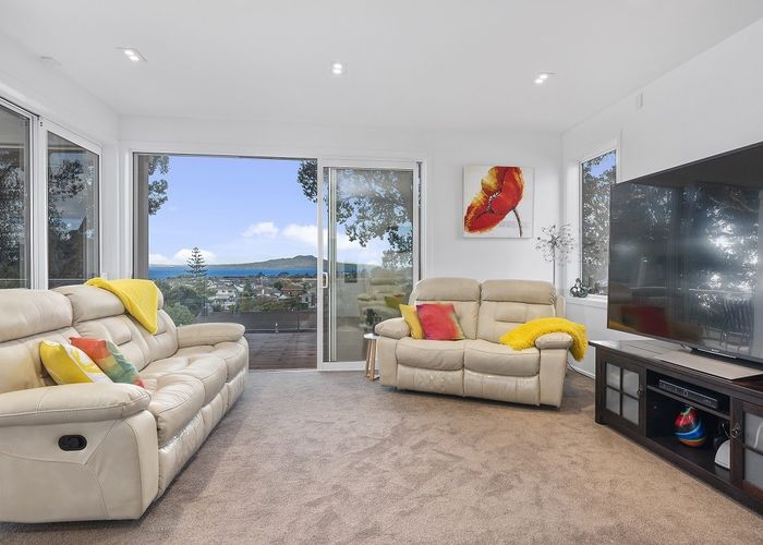  at 11 Prospect Tce, Milford, North Shore City, Auckland