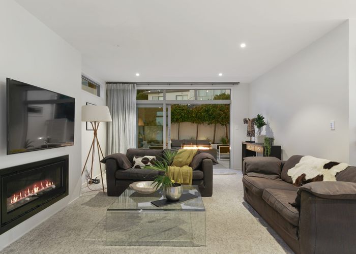  at 38 Cameron Street, Kaiwharawhara, Wellington