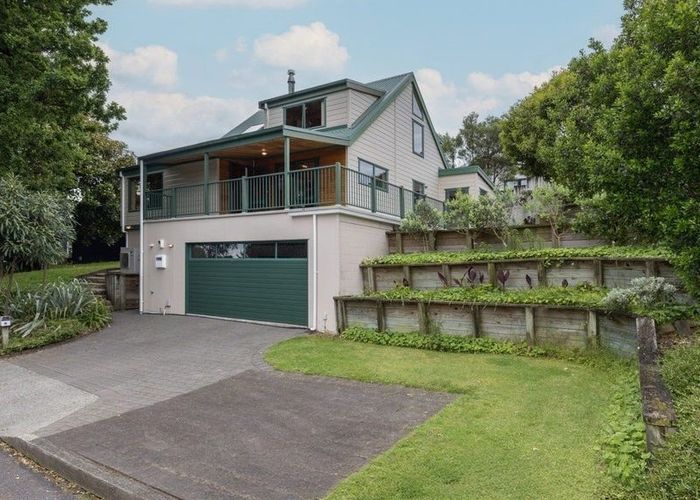  at 6 Fiesta Grove, Raumati Beach, Paraparaumu