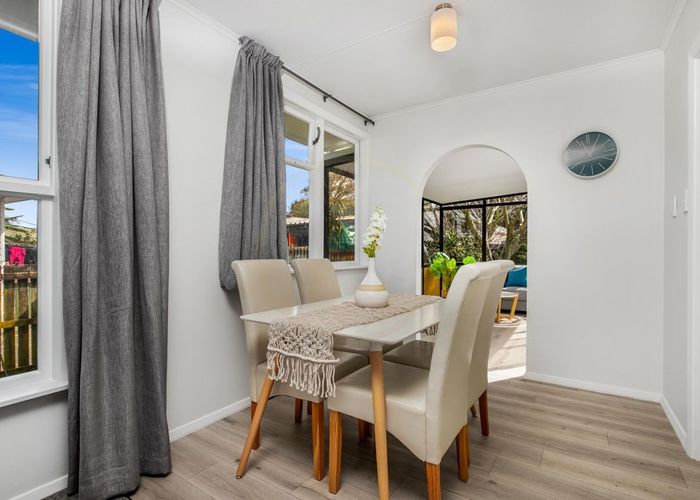  at 36 Courtenay Crescent, Mangere East, Auckland