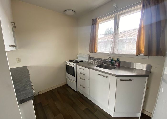  at 2/17 Torrens Road, Hillmorton, Christchurch City, Canterbury