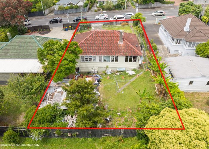  at 81 Onewa Road, Northcote, North Shore City, Auckland