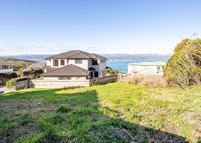  at 20 Tamworth Crescent, Newlands, Wellington, Wellington