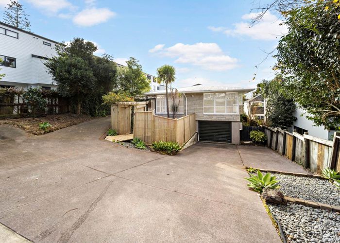  at 1/51 Forrest Hill Road, Milford, North Shore City, Auckland