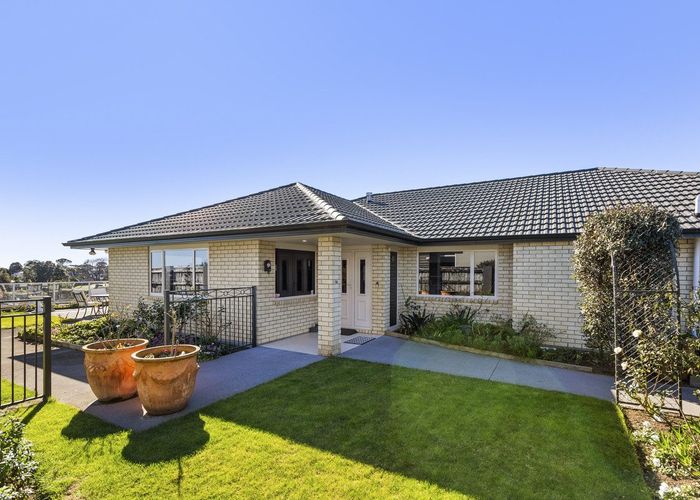  at 9A Manukaka Heights, Hurdon, New Plymouth, Taranaki