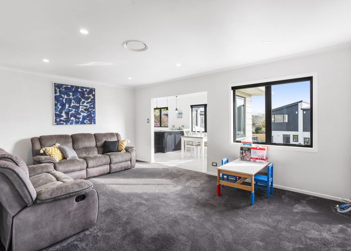  at 9 Ranui Avenue, Ranui, Auckland