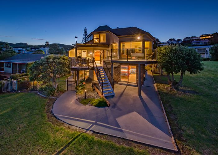  at 104 Bambury Place, Onemana, Whangamatā