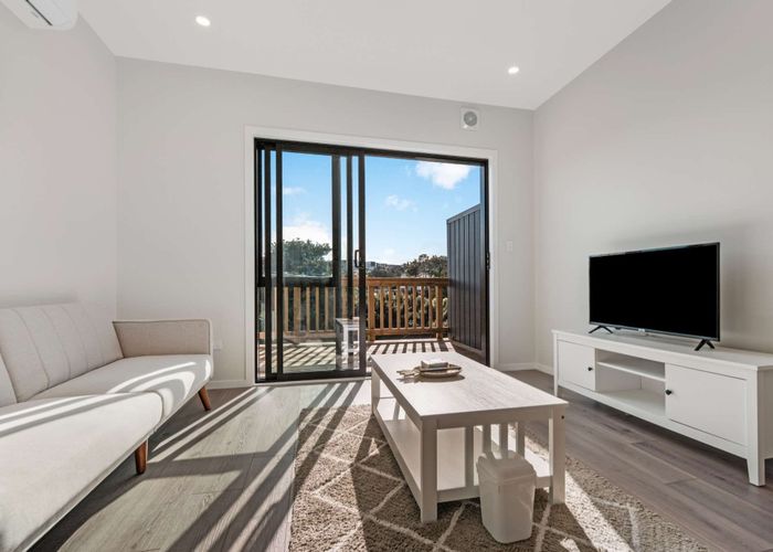  at 24 Johns Creek Crescent, Silverdale, Rodney, Auckland