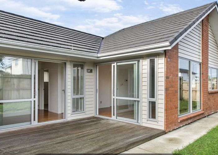  at 35 Whekau Drive, Takanini, Auckland