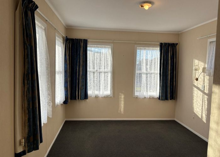  at 1/32 Park Estate Road, Papakura, Papakura, Auckland