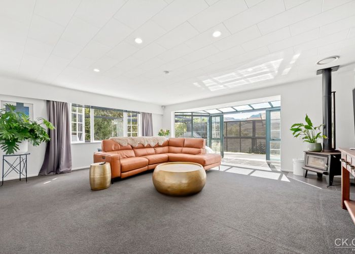  at 10 Dowling Grove, Silverstream, Upper Hutt