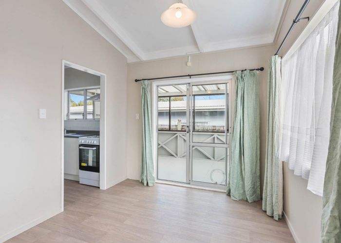  at 2 Imperial Place, Henderson, Waitakere City, Auckland