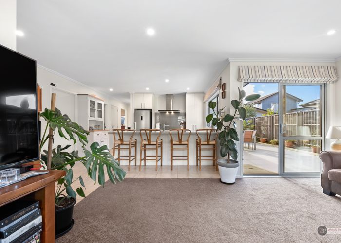  at 5 Somerby Mews, Silverstream, Upper Hutt