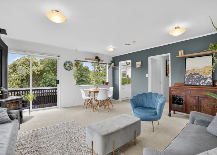  at 2/155 Verbena Road, Birkdale, North Shore City, Auckland