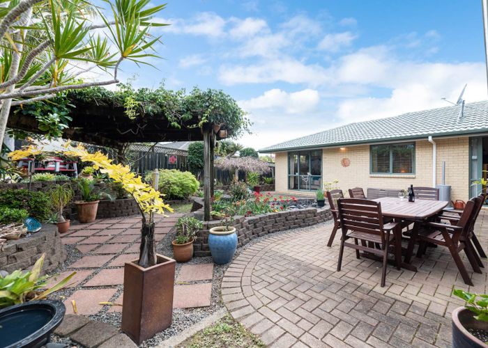  at 29 San Pedro Place, Henderson, Auckland