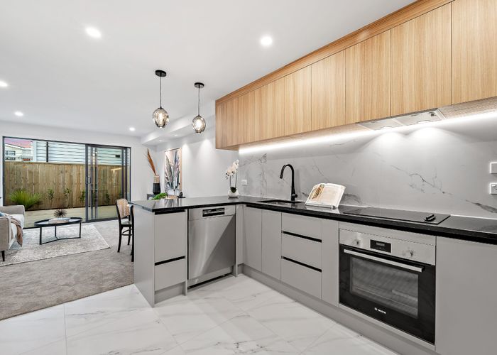  at 6/23 Tudor Road, Henderson, Auckland