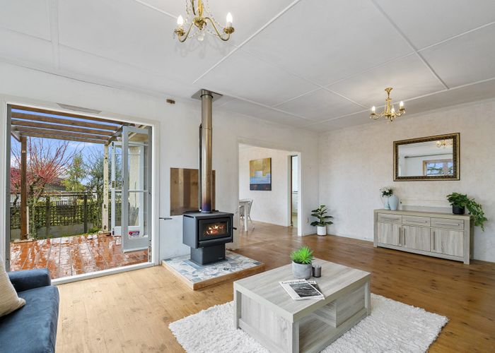 Free property data for 24 Selwyn Road, Lynmore, Rotorua homes.co.nz