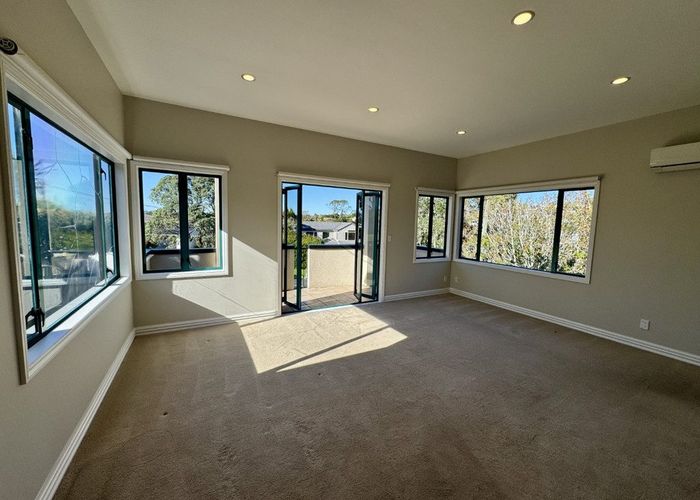  at 2 View Road, Campbells Bay, North Shore City, Auckland