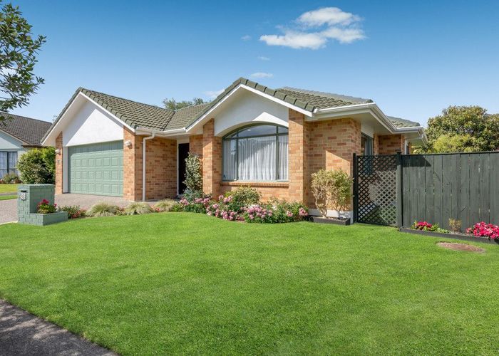  at 26 Stellamaris Way, Northpark, Manukau