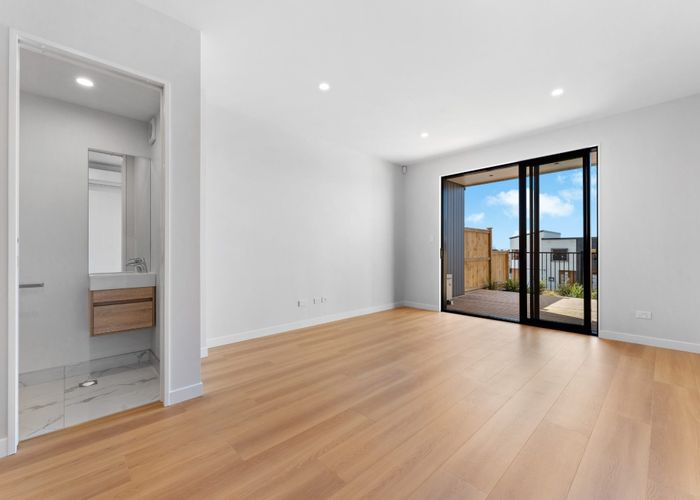  at 31 Kuaha Road, Westgate, Waitakere City, Auckland