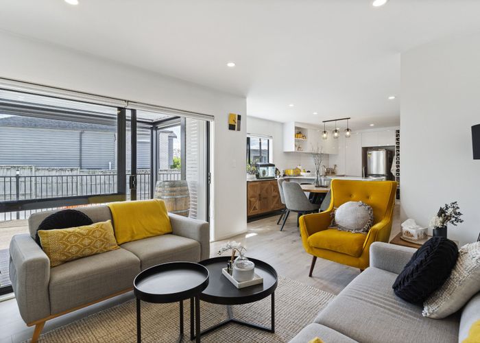  at 11 Kaweka Street, New Lynn, Auckland
