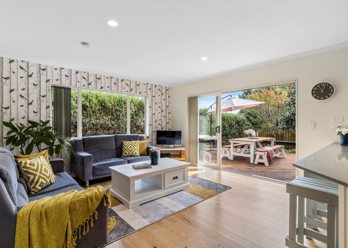  at 583 Great South Road, Rosehill, Papakura