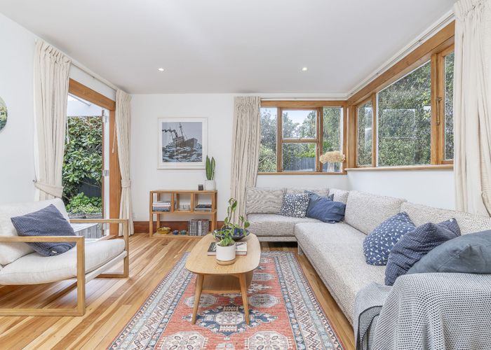  at 37 Kenneth Avenue, Sandringham, Auckland City, Auckland