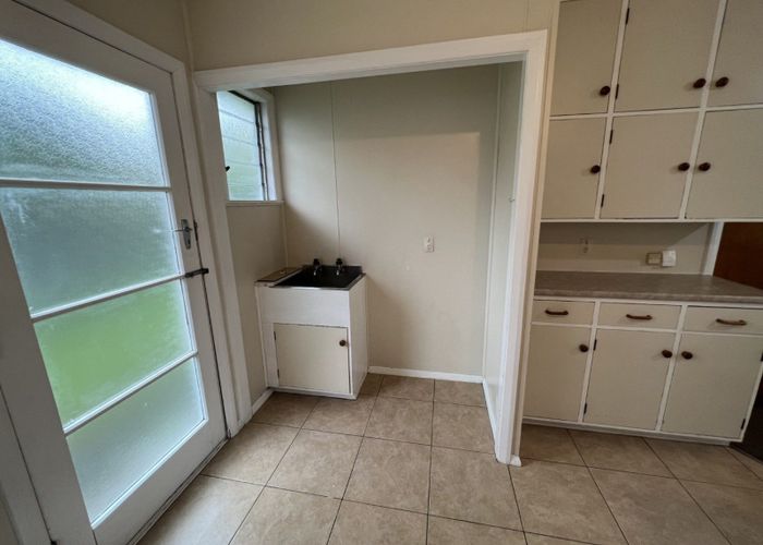  at 4/5 Ranfurly Street, City Centre, Palmerston North, Manawatu / Whanganui