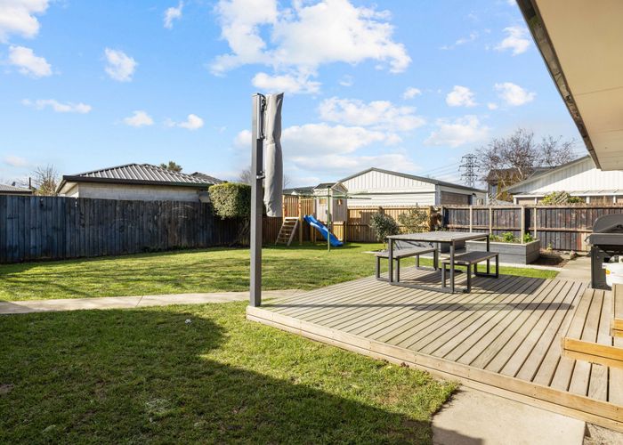  at 6 Kingsgate Place, Burnside, Christchurch