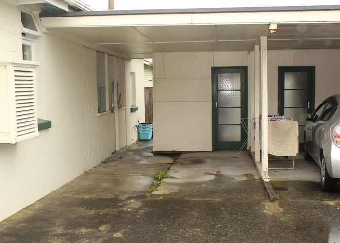  at 2/301 Sandringham Road, Sandringham, Auckland City, Auckland