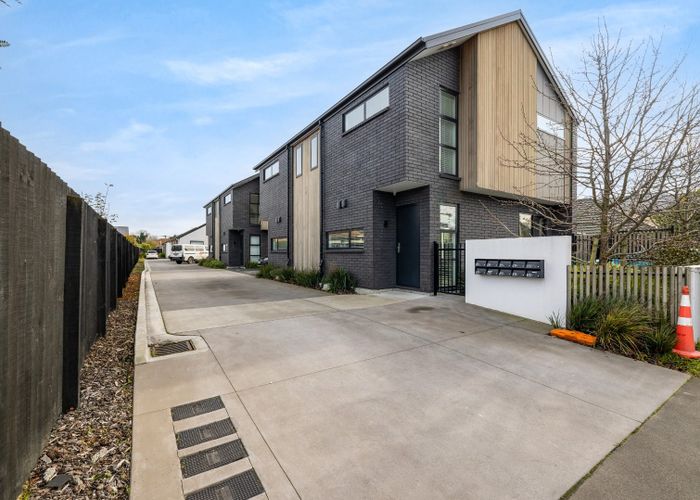  at 2/59 Waimairi Road, Ilam, Christchurch City, Canterbury