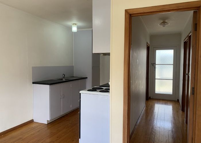  at 2/7 Parker Avenue, New Lynn, Waitakere City, Auckland