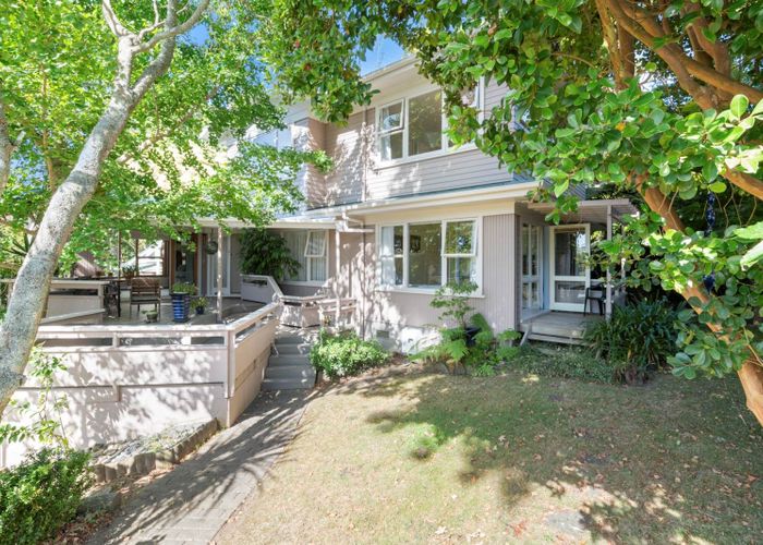  at 186 Onewa Road, Birkenhead, Auckland