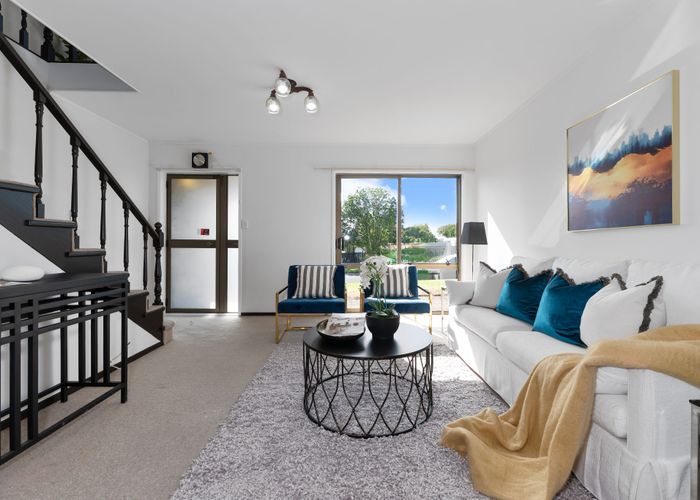  at 1A Malloy Place, Eastern Beach, Manukau City, Auckland