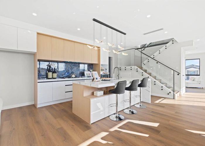  at 4 Tamure Road, Flat Bush, Manukau City, Auckland