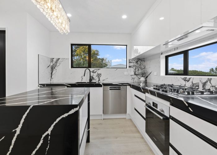  at 4/6 Pikitea Road, Mangere Bridge, Manukau City, Auckland