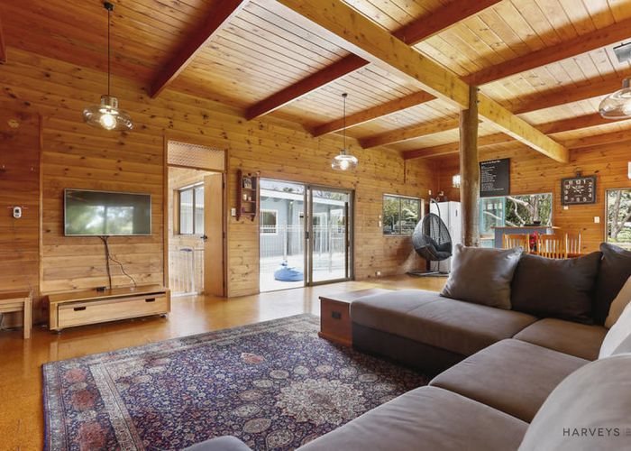  at 114 Mountain Road, Henderson Valley, Auckland