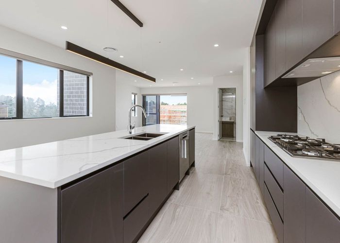  at 27 Bremner Ridge Street, Flat Bush, Manukau City, Auckland