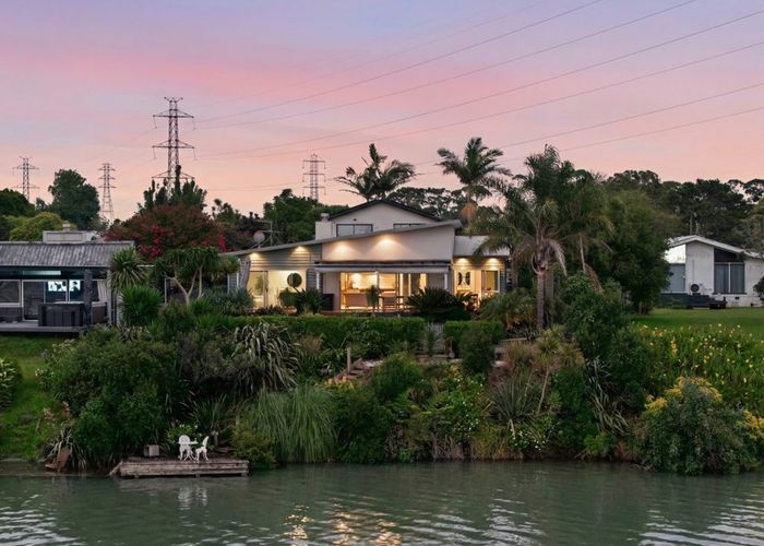  at 48 Aurea Avenue, Pakuranga, Manukau City, Auckland