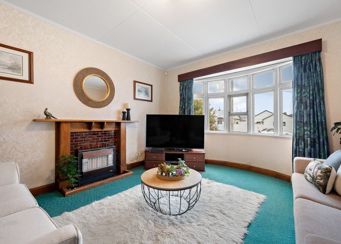  at 70 Endeavour Street, Lyall Bay, Wellington