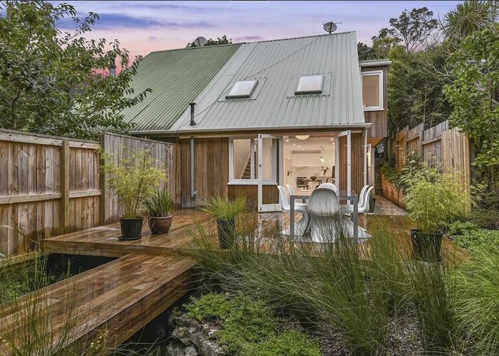  at 3/68 Braemar Road, Castor Bay, Auckland