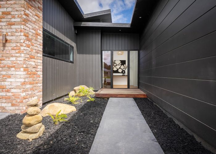  at 3 Whakahaumako Road, Leamington, Cambridge